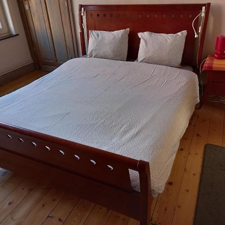 ホテル B＆B アウデ ハウトマルクト イープル エクステリア 写真